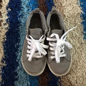 Old navy grey boots